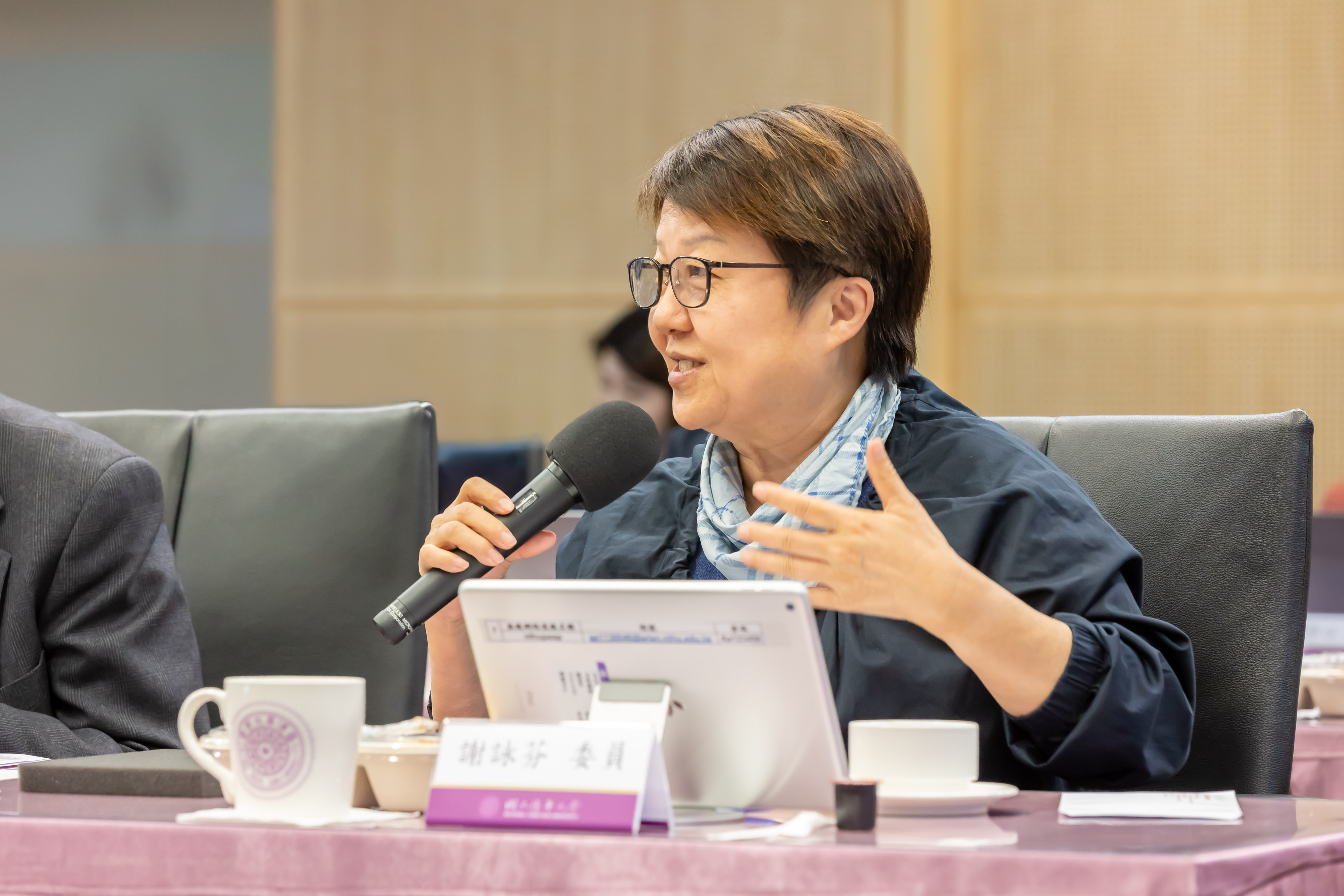 Yong-Fen Hsieh (謝詠芬) addressing the Committee.