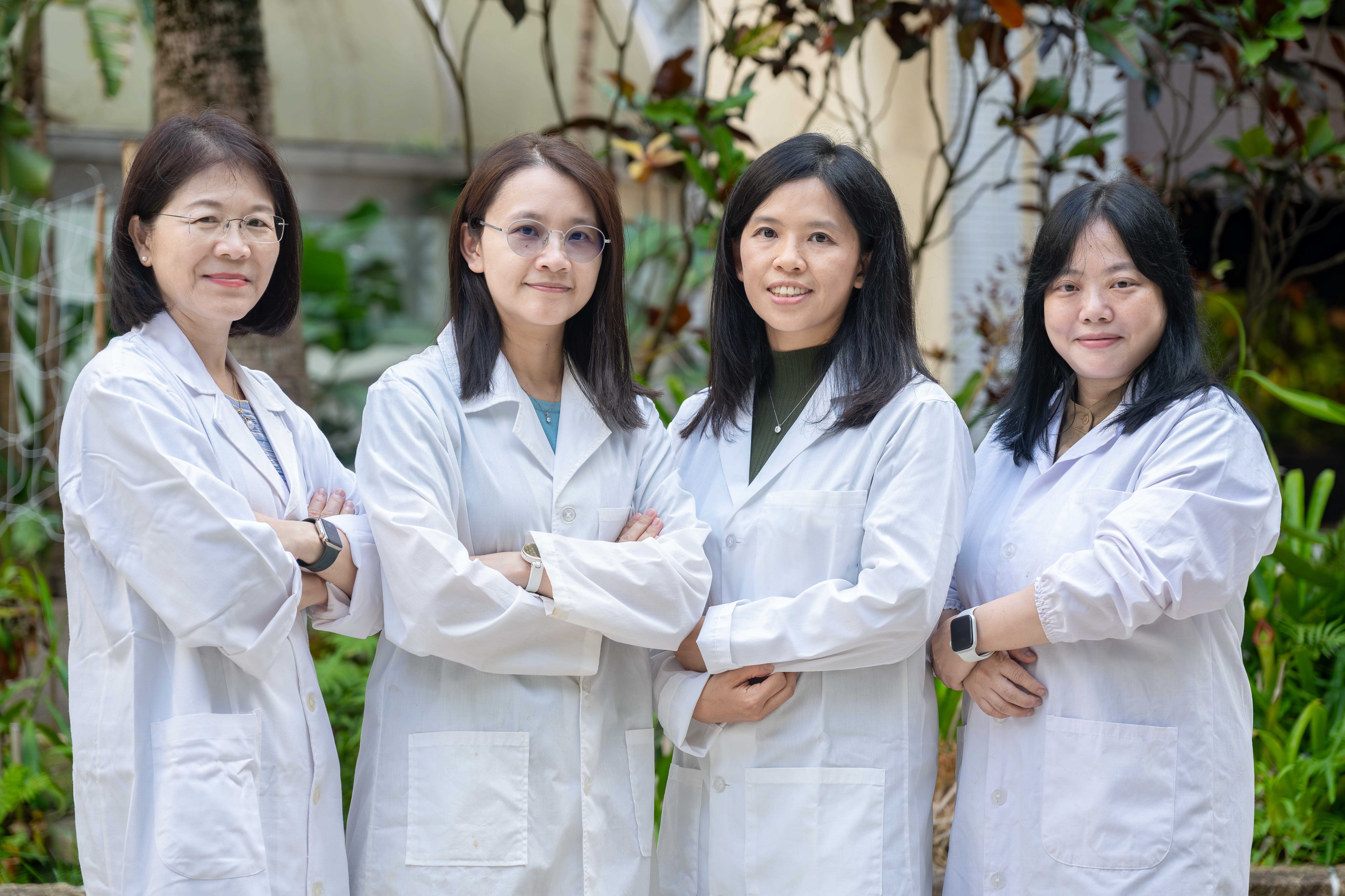 Team members (left to right): Distinguished Professor Wen-Ching Wang (王雯靜) of NTHU's Department of Life Sciences, Hui-Chun Cheng (鄭惠春), Kai-Ti Lin (林愷悌), and Professor Lily Wang (王慧菁) of the Institute of Molecular and Cellular Biology.