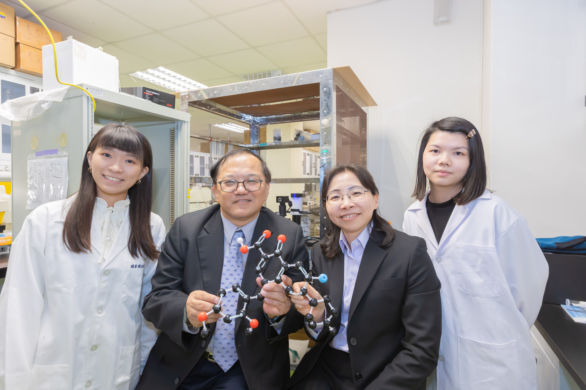 Researchers at NTHU and NHRI Develop New Drug for Treating Chronic Intestinal Inflammation